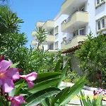 Uslu Hotel Royal Yachting *