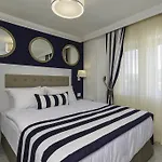 Uslu Hotel Royal Yachting Topanca Adası