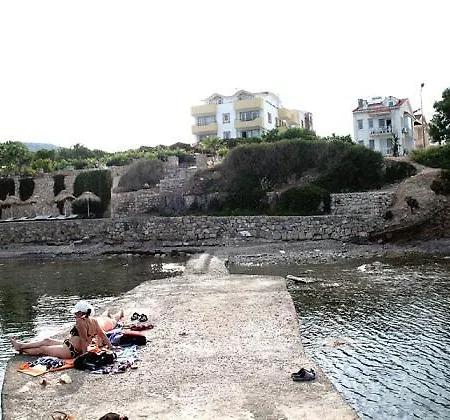 Uslu Hotel Royal Yachting מלון *