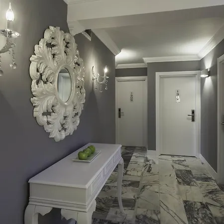 מלון Uslu Hotel Royal Yachting *