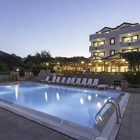 Uslu Hotel Royal Yachting מלון Topanca Adası