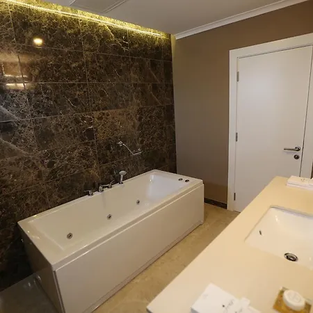 מלון Uslu Hotel Royal Yachting Topanca Adası