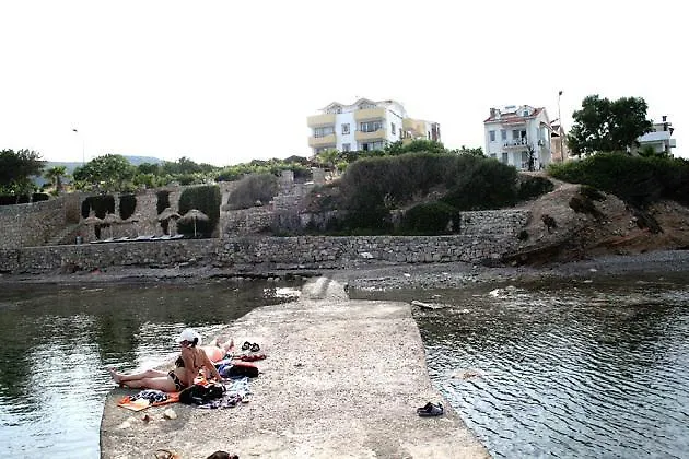 Uslu Hotel Royal Yachting 호텔 *