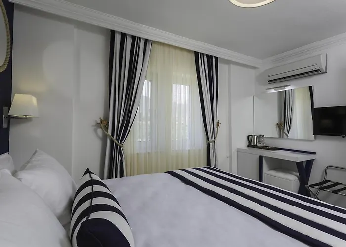 호텔 Uslu Hotel Royal Yachting