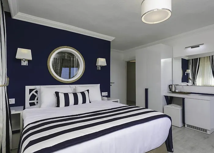 호텔 Uslu Hotel Royal Yachting Topanca Adası