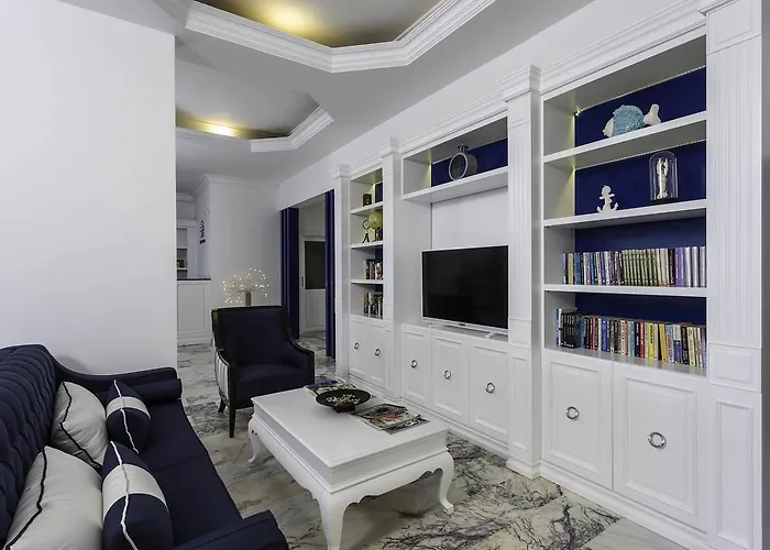 Uslu Hotel Royal Yachting 호텔 *