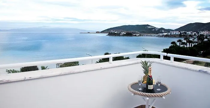 Uslu Hotel Royal Yachting Topanca Adası